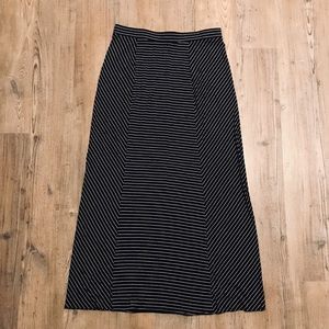 LOFT Black and White Striped Maxi Skirt (M) - NWOT